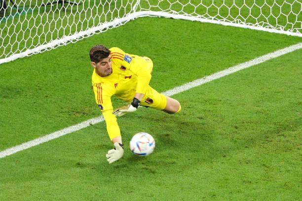 开云体育下载-比利时“百岁山”难阻冲击，库尔图瓦守住最后底线