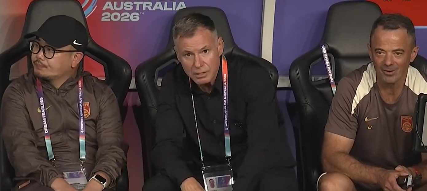 开云平台-4-0变2-0！中国女足无缘反超朝鲜队，收2大坏消息：争第1名难了