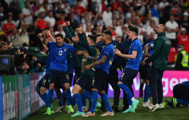 开云体育官网-意大利冠军团队评分：满分送给曼奇尼和伟大的他