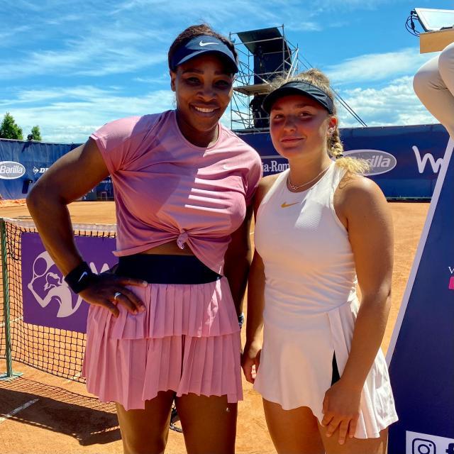 开云体育官网-帕尔马赛小威首秀轻松过关 赛后“迷妹”对手求合影