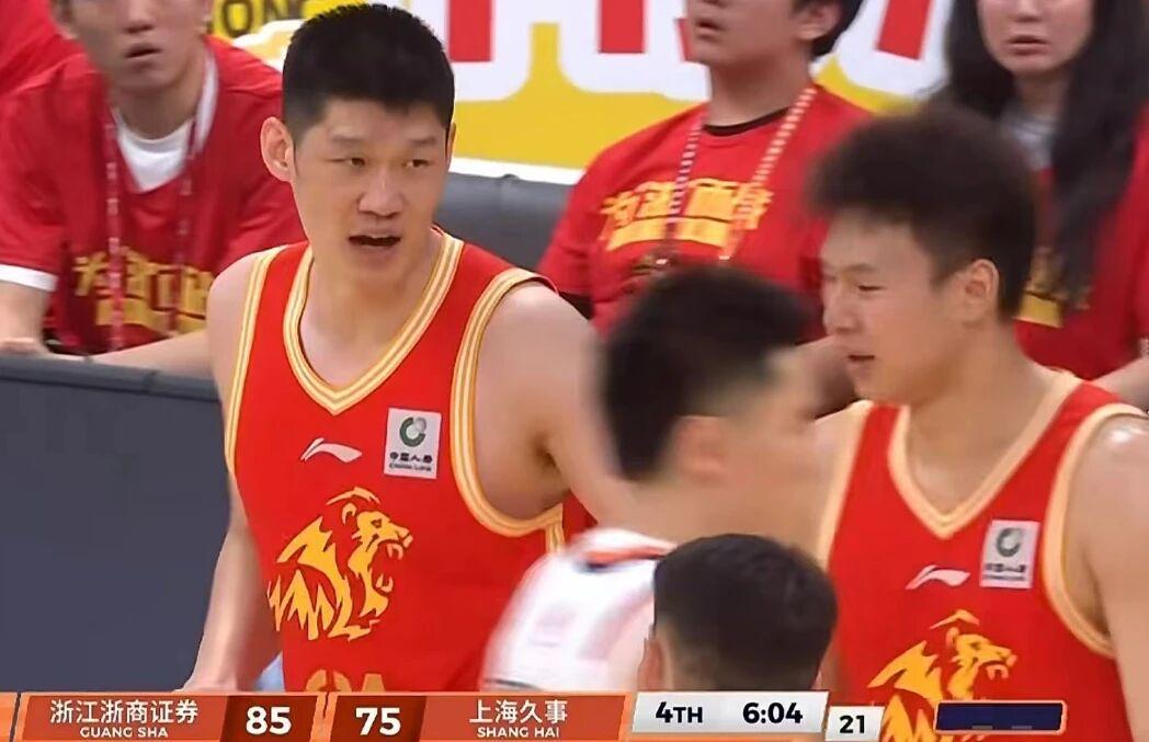 开云app-1-3！广厦男篮力克上海，胡金秋30+5力压王哲林，张镇麟正负值-20